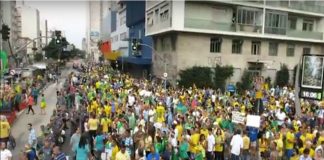 Dia a dia no trecho: Manifestação na Avenida Paulista