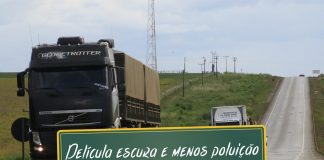 Película escura e veículos menos poluentes Película escura e veículos menos poluentes