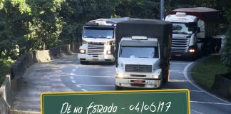Descida da serra segura e caminhões aprovados Descida da serra segura e caminhões aprovados