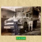 Foto recebida no Whatsapp: “Meu tio Iraci Luís dos Anjos na porta do caminhão em 1966. Na época era chamado de Chofer e era respeitado.”