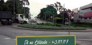 Otimismo no transporte e motoristas brasileiros na Austrália Transporte urbano de cargas em Sydney na Austrália.