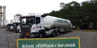 Inclusão, eletrificação e bons exemplos no transporte Iveco Daily Life, Tesla Semi e White Martins