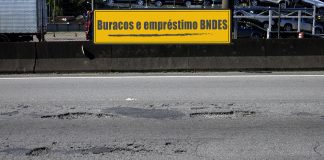 Buracos na Régis Bittencourt e empréstimo do BNDES Buracos na Regis Bittencourt e empréstimo do BNDES