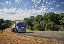 Você entende os benefícios de um caminhão conectado?