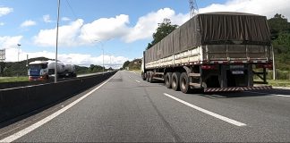 Pagar para descarregar em supermercados e a qualidade das placas Mercosul 40 pontos