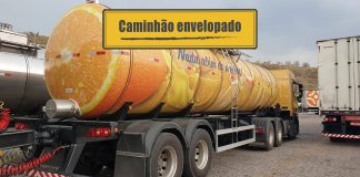 Caminhão envelopado Caminhão envelopado