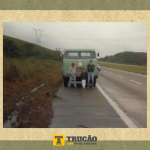 “Foto do caminhão que foi de minha propriedade, trabalhei com ele no período de 1989 a 1990.  É um FNM 1971, puxava Container.”  Carlos Alberto Salmazi/Osasco – SP