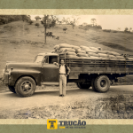 Foto enviada por Marlon Wulf de Massaranduba- SC: “Foto do meu saudoso avô, Leopoldo Wulf, com seu caminhão Federal – ano 1954, fabricado nos EUA que tinha motor de 6 cilindros a gasolina. A a foto foi tirada em 1956 no Alto da Serra da Vila Itoupava em Blumenau/SC.