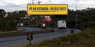 Caminhão arqueado X empilhadeira e o preço do diesel Caminhão arqueado X empilhadeira e o preço do diesel