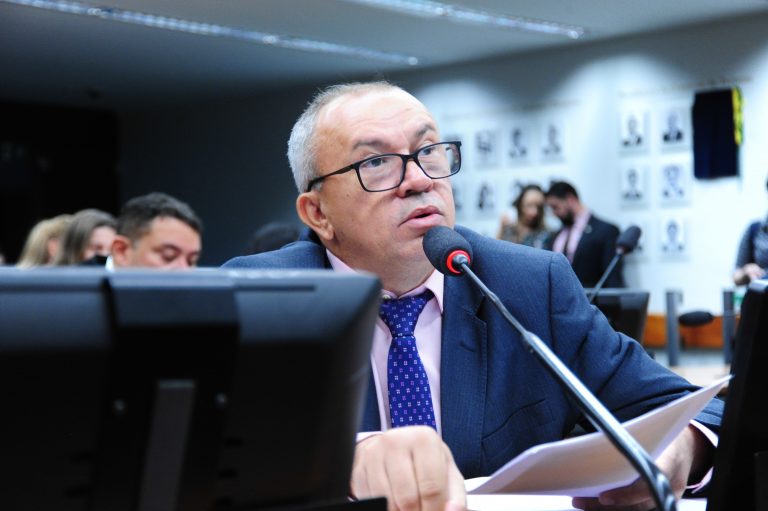 O relator do projeto, Dep. Paulo Guedes (PT-MG). Imagem: Billy Boss/Câmara dos Deputados