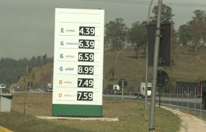 Gasolina fica 20 centavos mais barata, diesel nem sinal de redução na bomba