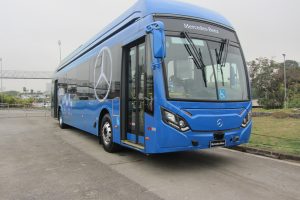 Fabricante apresenta ônibus elétrico com tecnologia brasileira na Lat.Bus