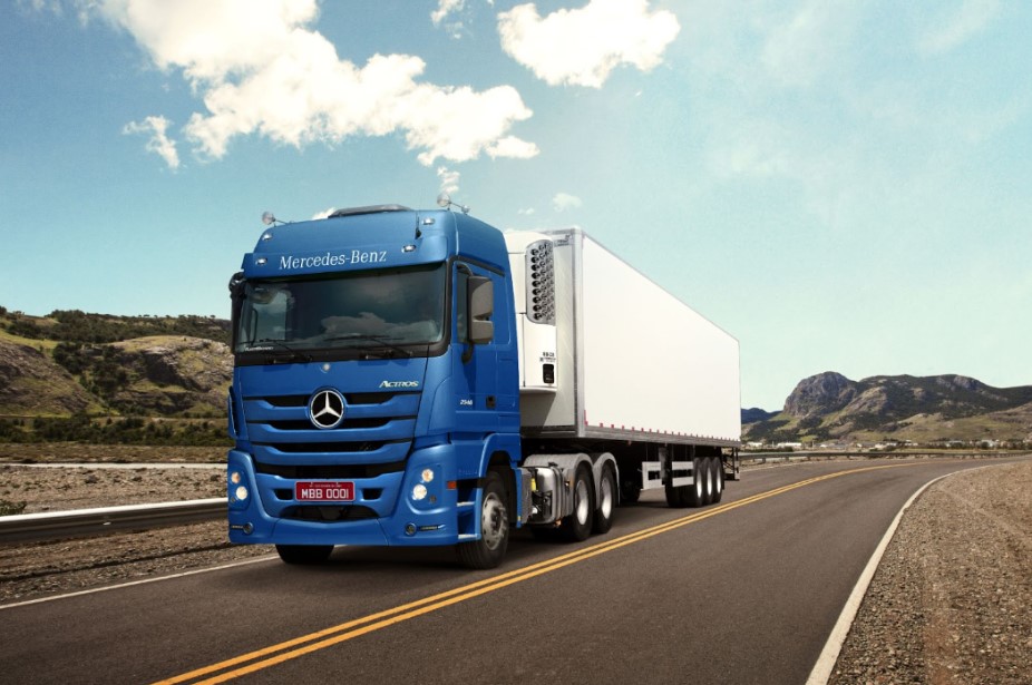 O Actros 2651 da Mercedes-Benz, caminhão mais vendido da montadora alemã no Brasil em setembro. Divulgação: Mercedes-Benz