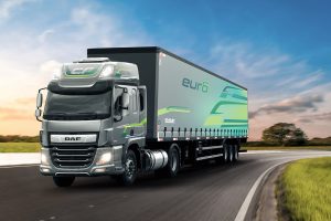 DAF apresenta linha de caminhões pesados em EURO 6 com redução de 10% do custo operacional