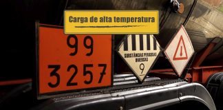 Carga perigosa em alta temperatura Paineis de segurança em veiculo que transporta carga perigosa