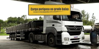Carga perigosa na carreta grade baixa Carreta grade baixa