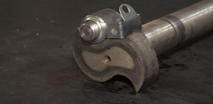 Qual o motivo das rodas dos caminhões pegarem fogo?
