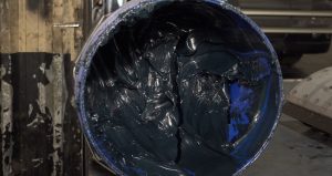 Qual o motivo das rodas dos caminhões pegarem fogo?
