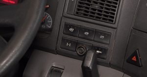 Qual o motivo das rodas dos caminhões pegarem fogo?
