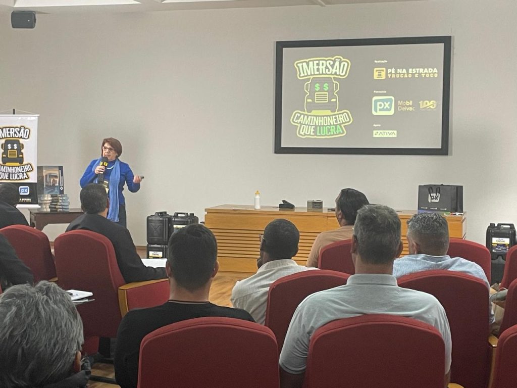 Motorista deve tomar cuidado com as redes sociais