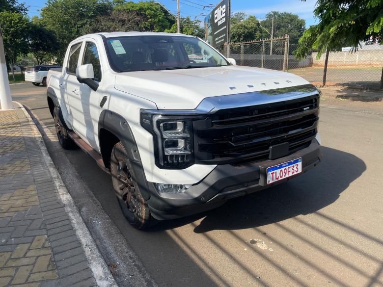 Foton lança semipesados e testa aceitação de pesado elétrico de olho na Fenatran