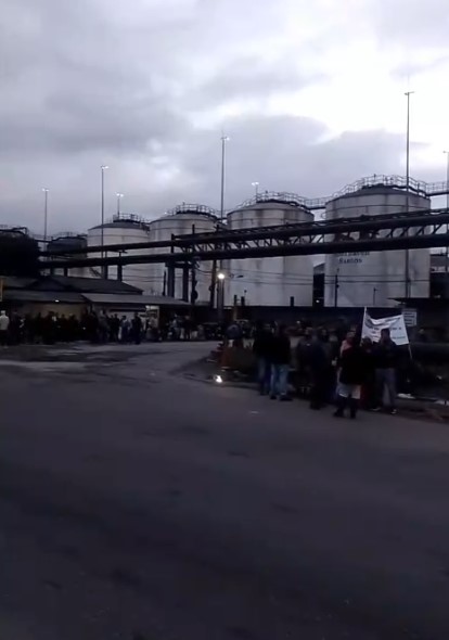 Caminhoneiros seguem mobilizados aguardando possível votação da MP do Frete hoje